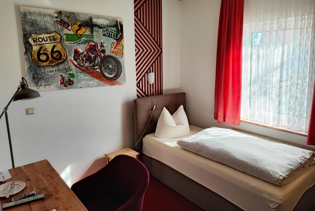 Hotel Und Restaurant Hohenzollern 埃尔福特 外观 照片